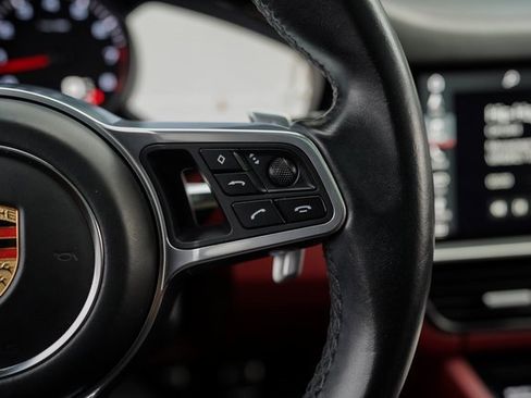 Used 2021 Porsche Cayenne S image 29