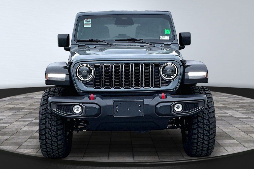 Certified 2025 Jeep Wrangler Unlimited Rubicon w/ Convenience Group AWD/4WD image 27