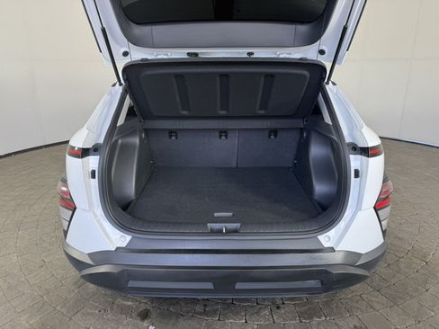 Used 2024 Hyundai Kona SEL FWD image 7