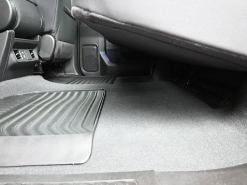 Certified 2025 Chevrolet Silverado 1500 Custom Trail Boss image 28