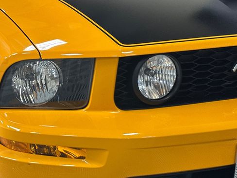 Used 2007 Ford Mustang GT Premium RWD image 40