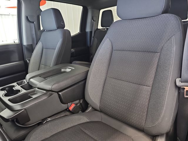 Used 2022 Chevrolet Silverado 1500 LT AWD/4WD image 36