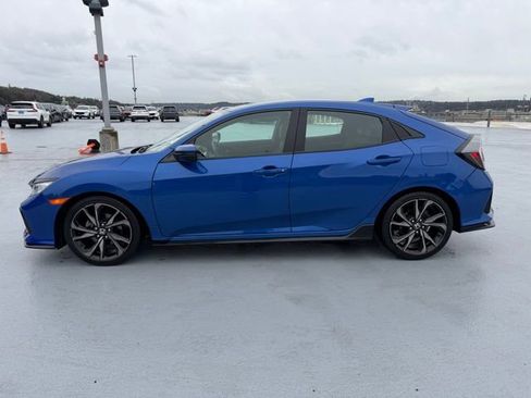 Used 2018 Honda Civic Sport Touring image 3