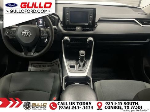 Used 2021 Toyota RAV4 LE AWD/4WD image 11
