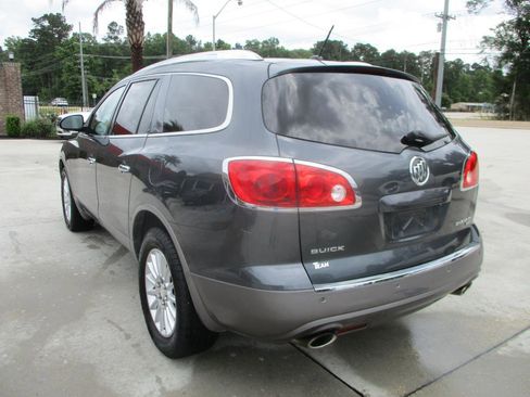 Used 2011 Buick Enclave CXL FWD image 25