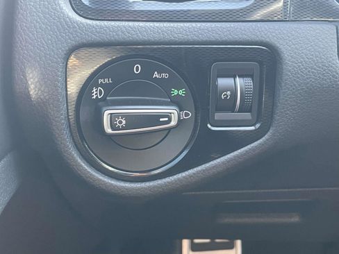 Used 2017 Volkswagen GTI Autobahn FWD image 19