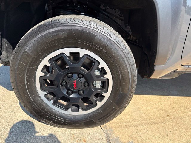 Used 2024 Toyota Tacoma TRD Off-Road AWD/4WD image 4