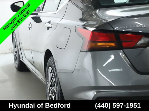 Used 2024 Nissan Altima 2.5 S FWD image 41