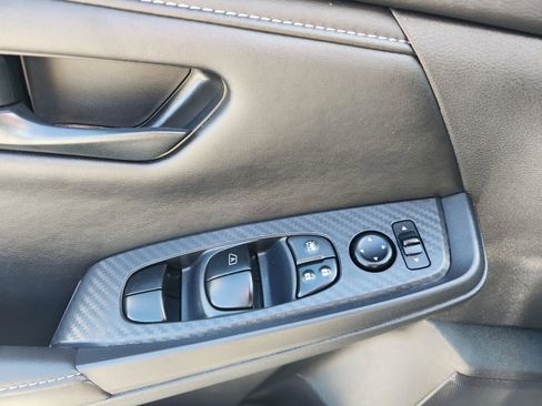 Used 2025 Nissan Sentra S FWD image 16