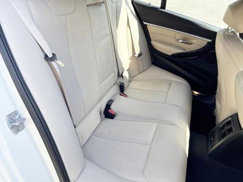 Used 2017 BMW 330i xDrive Sedan image 16