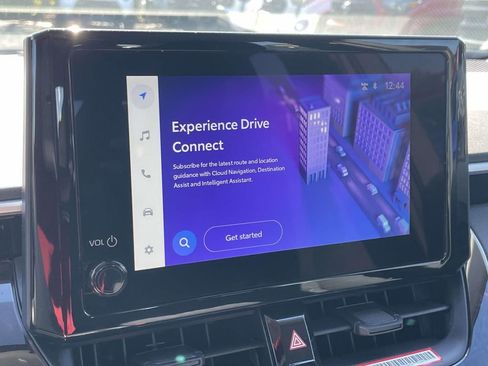 Used 2025 Toyota Corolla LE image 34