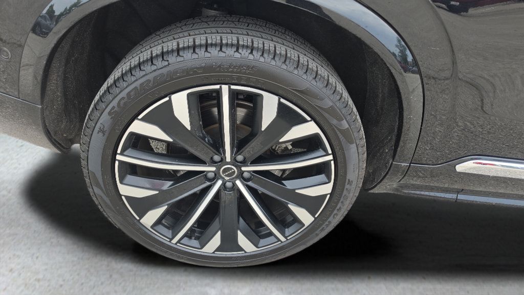 Used 2025 Volvo XC90 B6 Plus AWD/4WD image 23