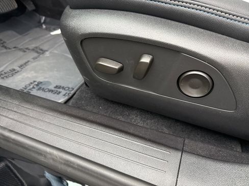 New 2026 Chevrolet Equinox EV LT image 22