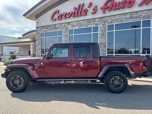 Used 2021 Jeep Gladiator Sport image 2