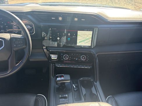 Used 2023 GMC Sierra 1500 AT4X image 17