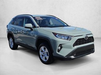 Used 2021 Toyota RAV4 XLE video 3