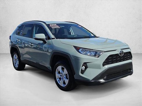 Used 2021 Toyota RAV4 XLE image 3