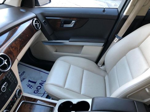 Used 2013 Mercedes-Benz GLK 350 GLK350 4MATIC image 22