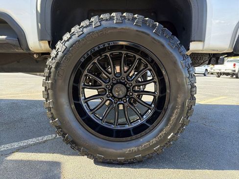 Used 2024 GMC Sierra 2500 Denali w/ Denali Reserve Package image 19