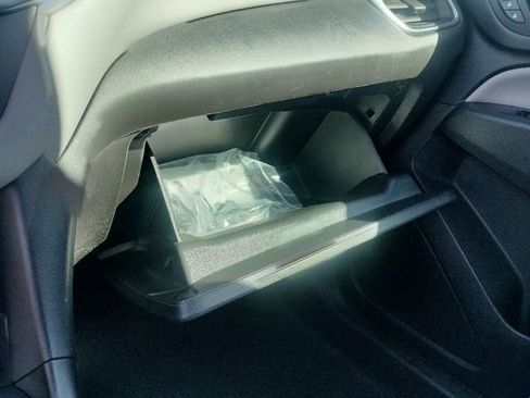 Used 2022 Chevrolet Equinox LT image 24