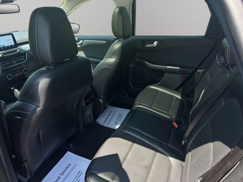 Used 2022 Ford Escape Titanium w/ Class II Trailer Tow Package AWD/4WD image 15