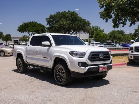 Used 2023 Toyota Tacoma SR5 RWD image 6