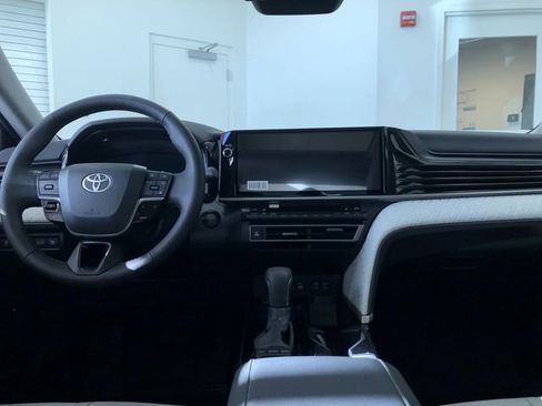 New 2026 Toyota Camry XLE image 17