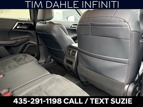 Used 2024 Mitsubishi Outlander SE image 13