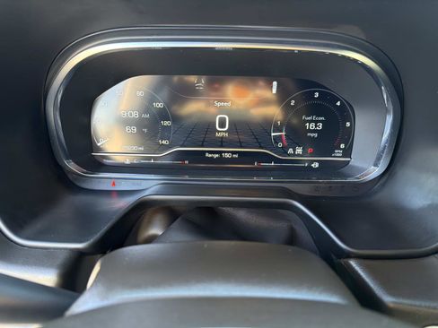 Used 2024 GMC Yukon XL SLT w/ SLT Luxury Package image 28