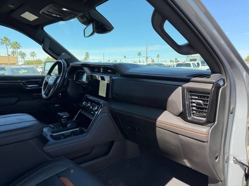 Used 2023 GMC Sierra 1500 AT4 image 22
