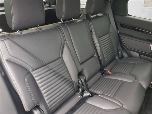 New 2026 Land Rover Discovery S AWD/4WD image 25
