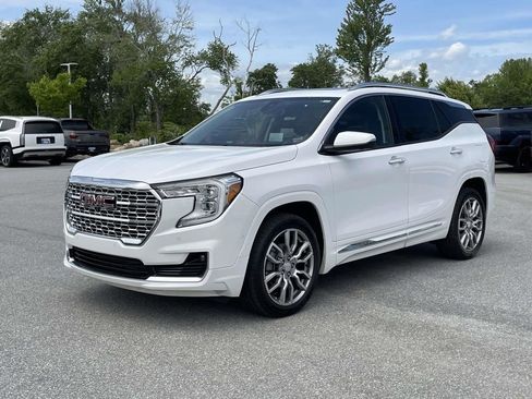 Used 2023 GMC Terrain Denali w/ Denali Premium Package AWD/4WD image 27
