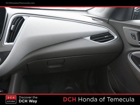 Used 2024 Chevrolet Malibu LT image 14