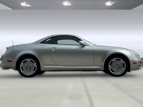 Used 2004 Lexus SC 430 Convertible w/ Preferred Accessory Pkg RWD image 7