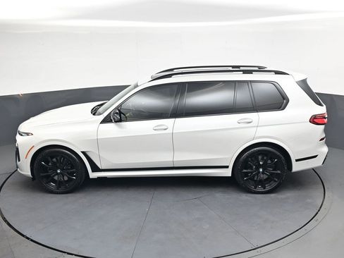Used 2025 BMW X7 M60i AWD/4WD image 35
