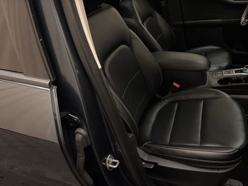 Used 2022 Ford Escape SEL w/ Technology Package image 24