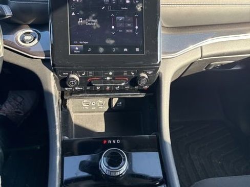 Used 2022 Jeep Grand Cherokee L Laredo w/ Luxury Tech Group I AWD/4WD image 24