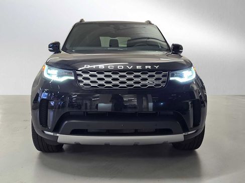 New 2026 Land Rover Discovery S image 8