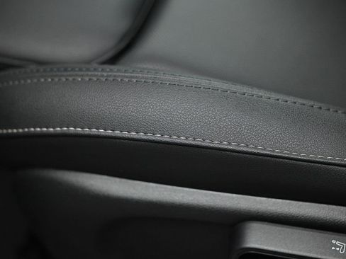 Used 2024 MINI Cooper 2-Door Hardtop FWD image 21