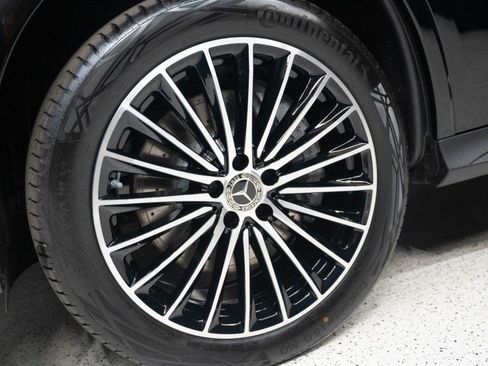 New 2026 Mercedes-Benz GLC 300 4MATIC image 9
