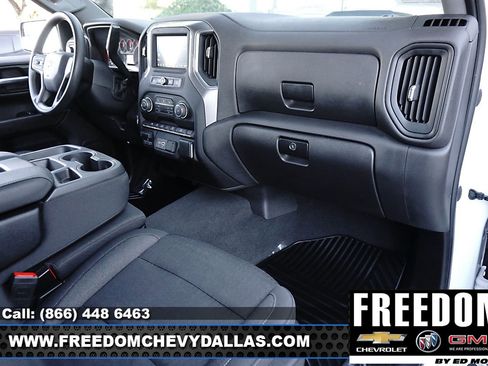 Certified 2023 Chevrolet Silverado 1500 Custom Trail Boss w/ LPO, Dark Essentials Package image 8