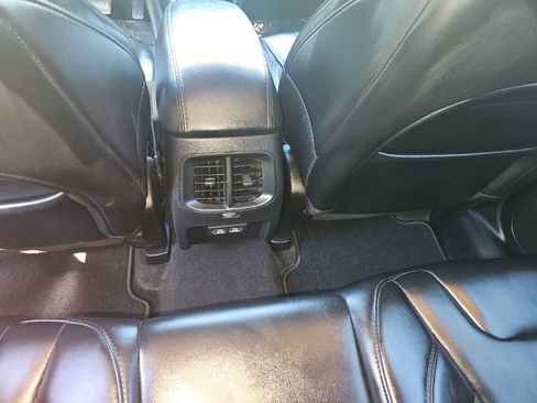 Used 2021 Jeep Cherokee Latitude Plus AWD/4WD image 22