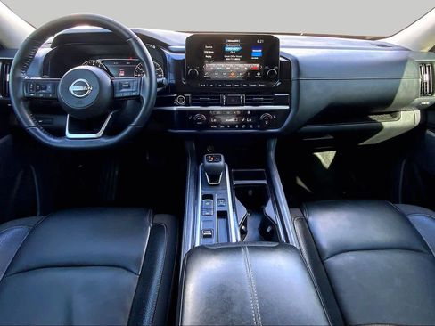Used 2022 Nissan Pathfinder SL FWD image 15