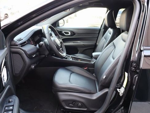 New 2026 Jeep Compass Limited image 9