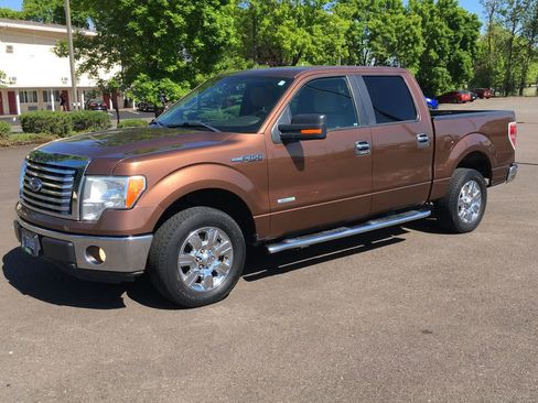 Used 2011 Ford F150 XLT w/ XLT Chrome Pkg RWD image 12