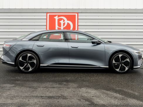 Used 2024 Lucid Air Touring AWD/4WD image 40