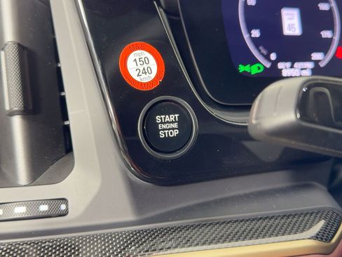 Certified 2025 Porsche Cayenne GTS image 25