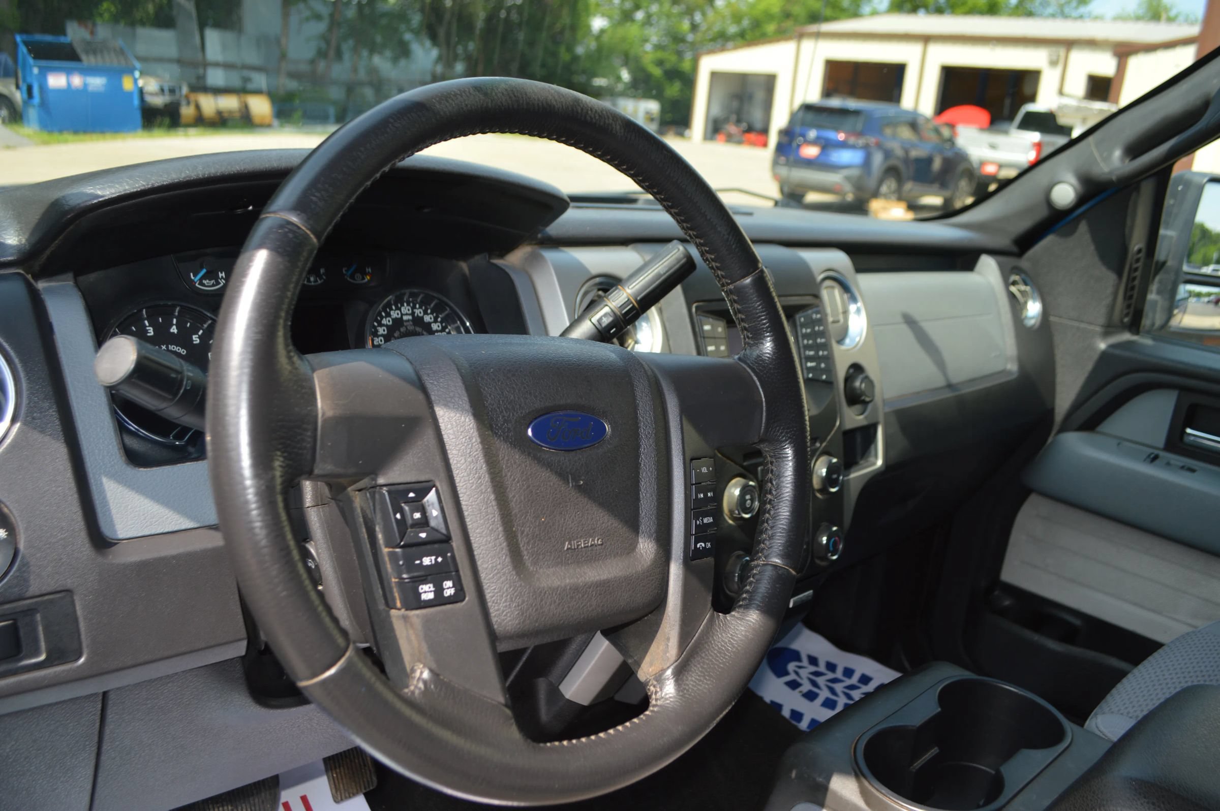 Used 2013 Ford F150 XLT w/ XLT Chrome Pkg AWD/4WD image 17