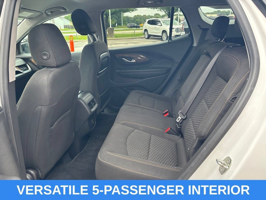 Used 2020 GMC Terrain SLE w/ Elevation Edition FWD image 3