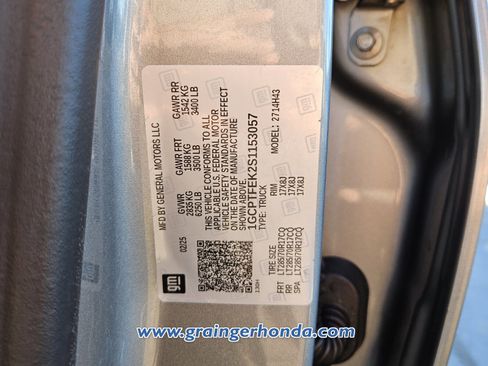 Used 2025 Chevrolet Colorado ZR2 w/ Technology Package image 14